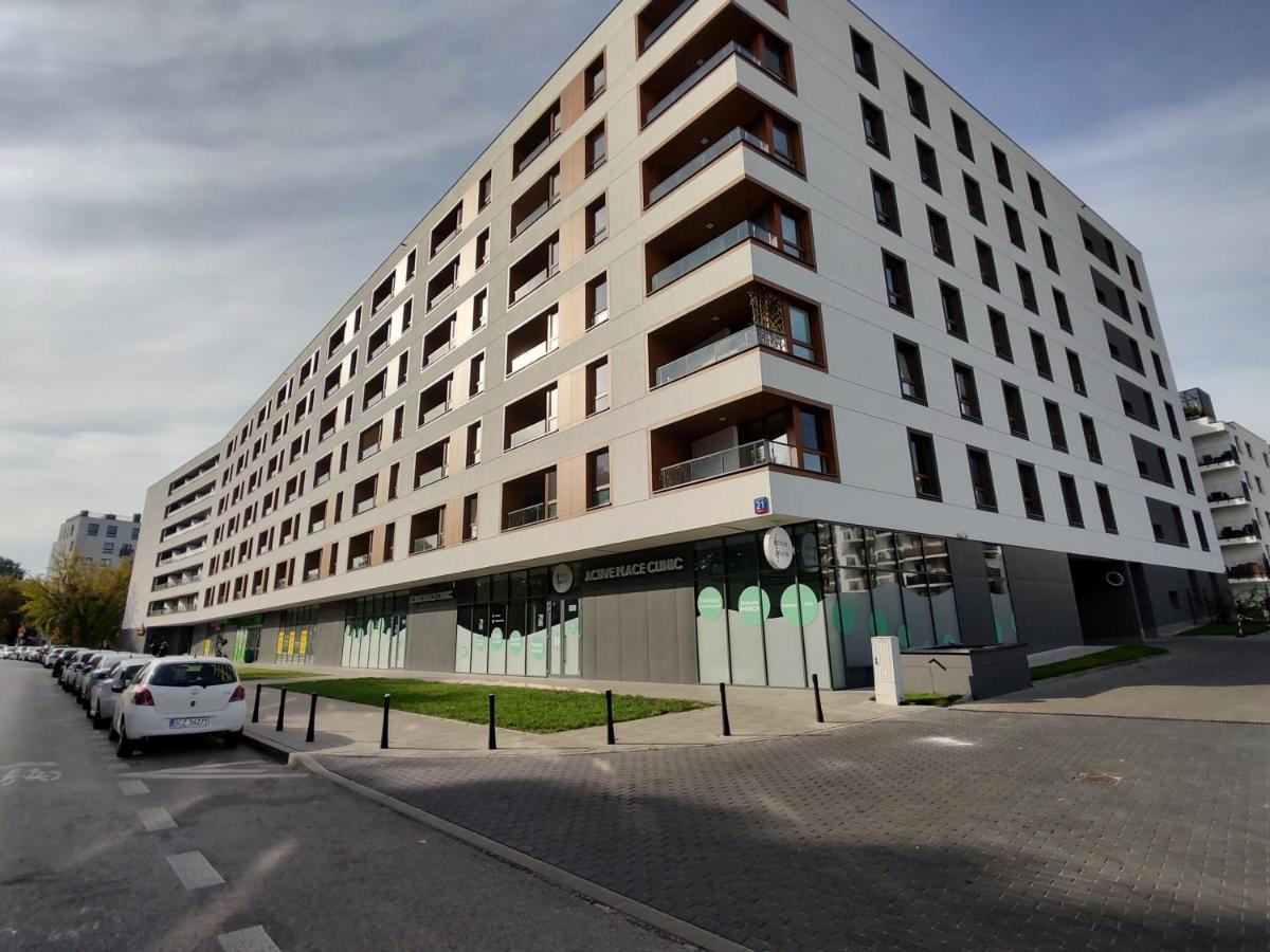 Uroczy Apartament Z Miejscem Na Auto W Garazu Apartment Варшава Екстериор снимка