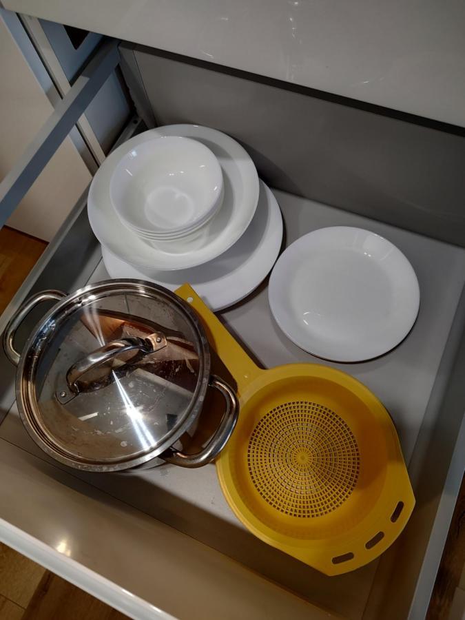 Uroczy Apartament Z Miejscem Na Auto W Garazu Apartment Варшава Екстериор снимка