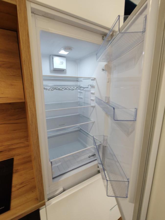 Uroczy Apartament Z Miejscem Na Auto W Garazu Apartment Варшава Екстериор снимка