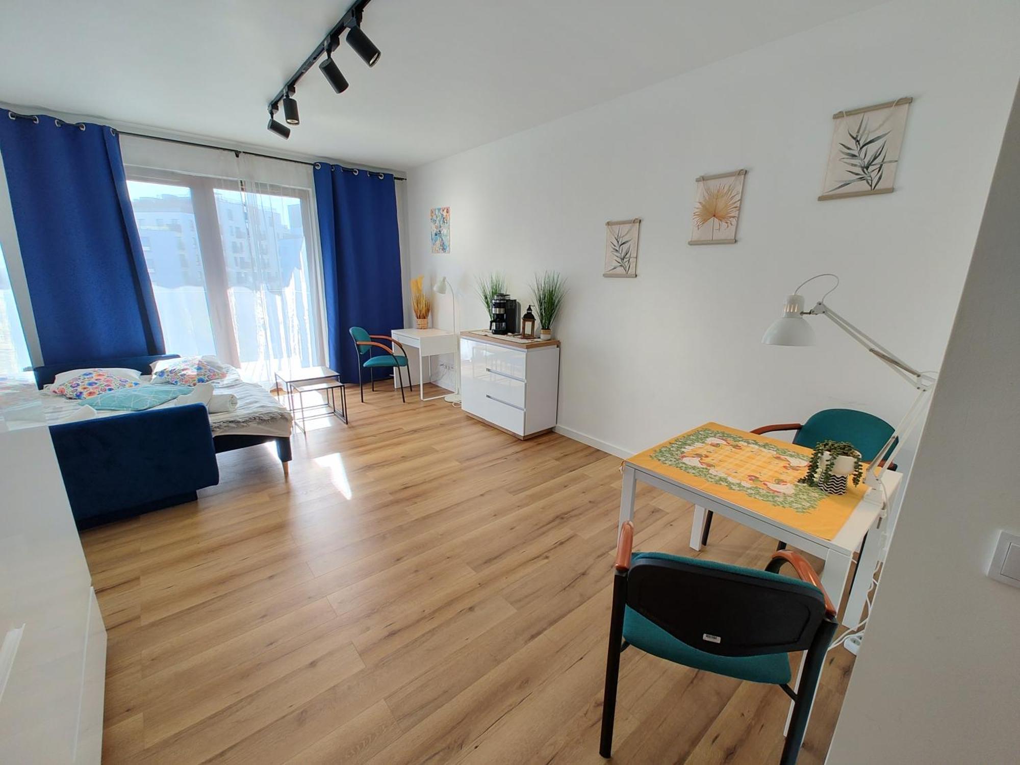 Uroczy Apartament Z Miejscem Na Auto W Garazu Apartment Варшава Екстериор снимка